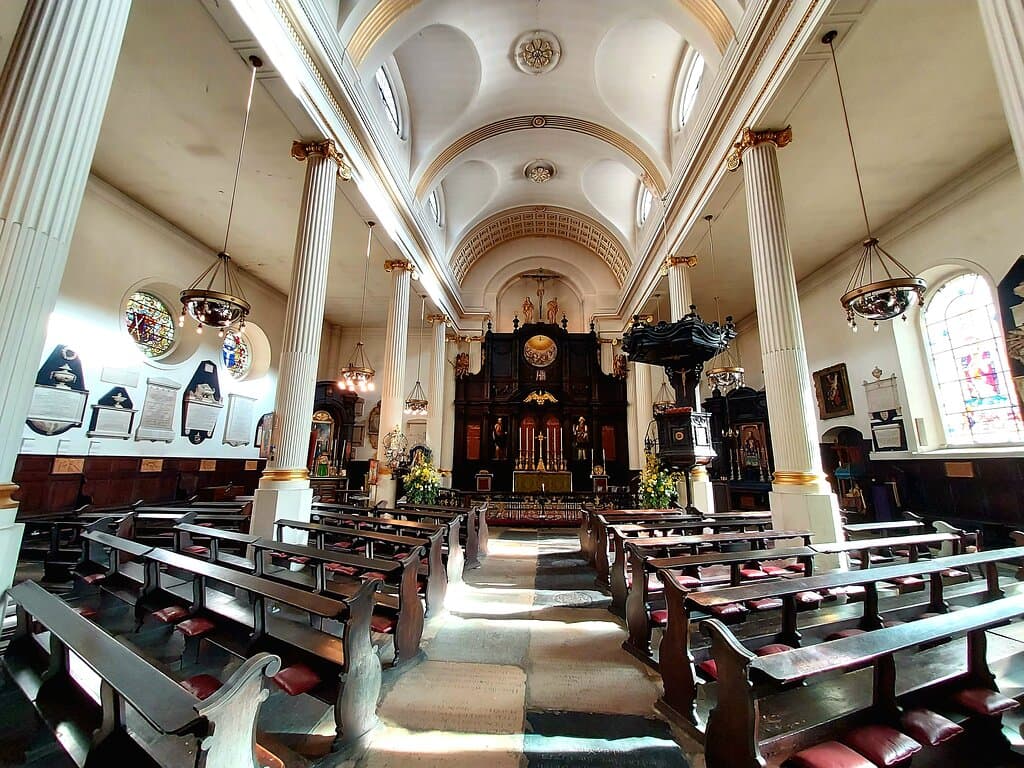 Inside St Magnus The Martyr Church - London (17/Feb/2022).