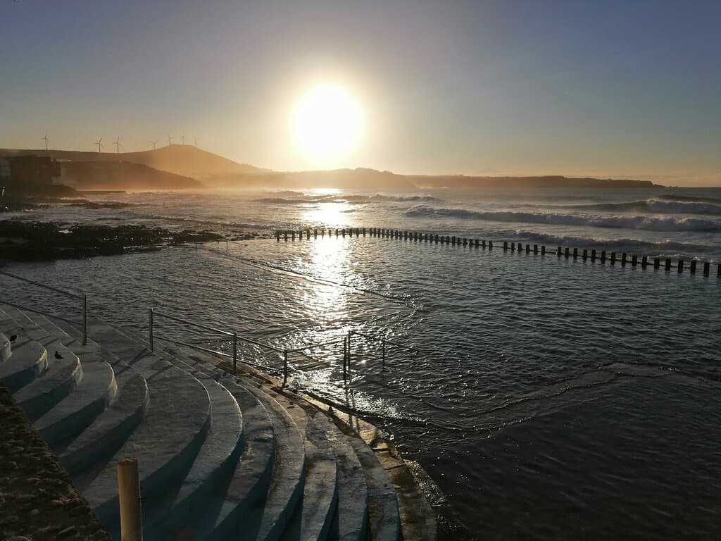 Uno spettacolo imperdibile, un luogo magico dove si può trascorrere momenti di relax e di intimità, lontano dal caos delle spiagge affollate! 🌊⚓🇪🇦💙🌴🌺