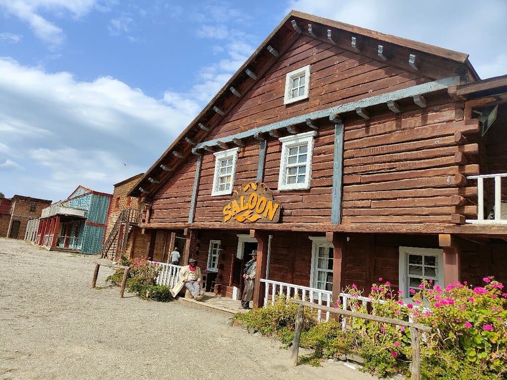 Western Leone