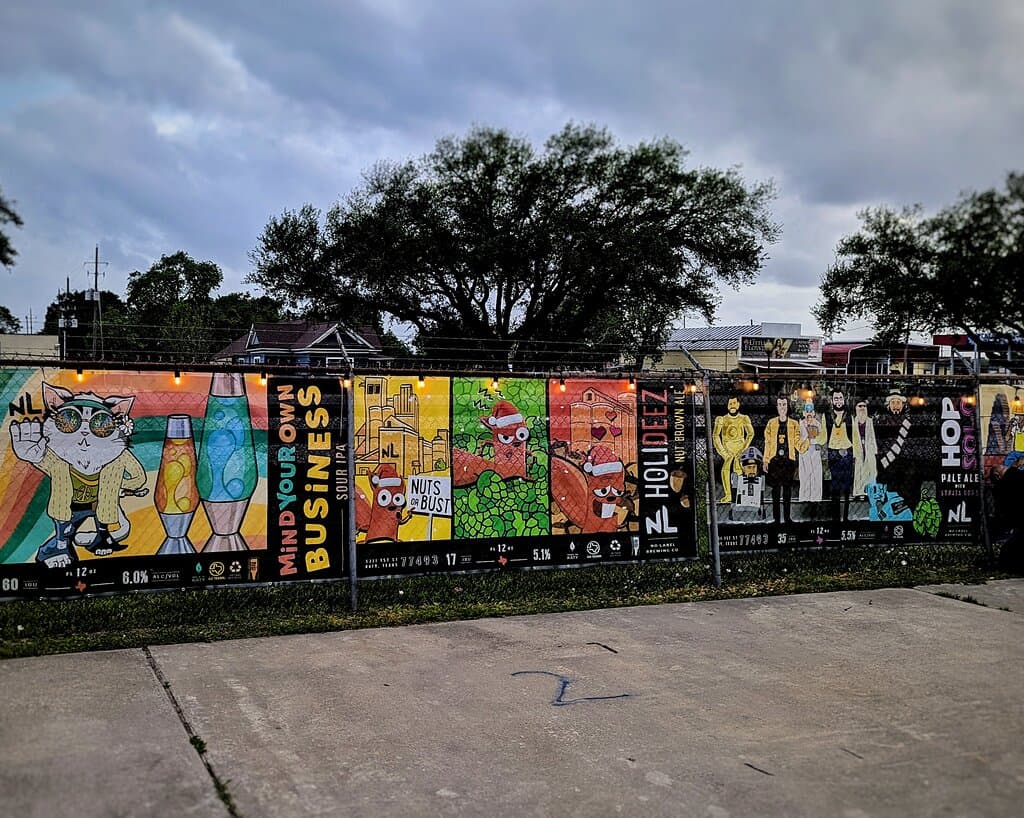 Banner Wall