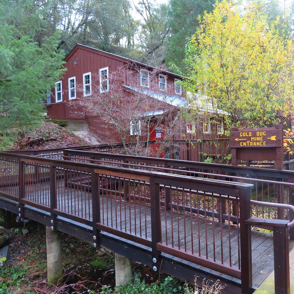 Gold Bug Mine Museum and Visitor Center 