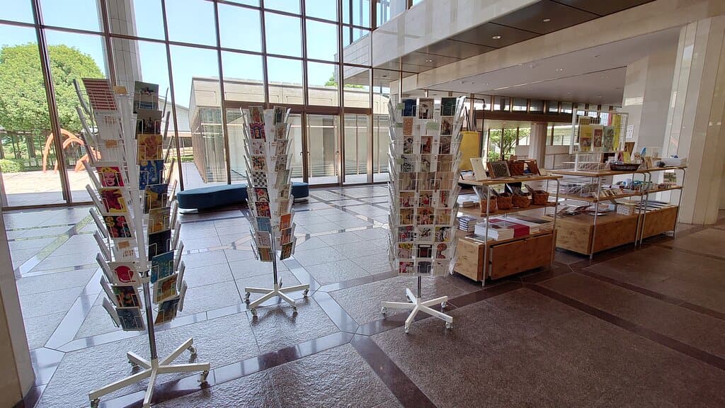 滋賀県立美術館　2022年5月　ショップ「Kolmio in the museum」