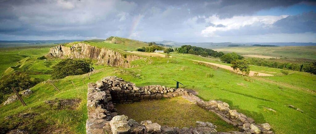 WALLTOWN CRAGS - HADRIAN'S WALL