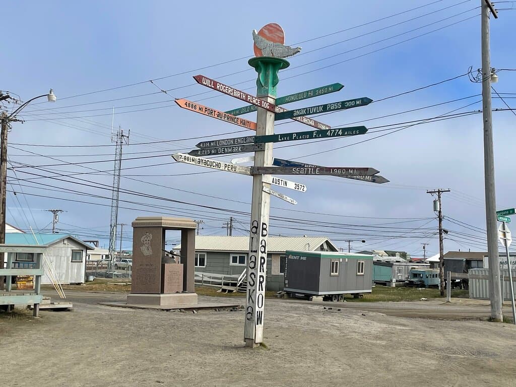 Will Rogers/Wiley Post Monument & Barrow Signpost