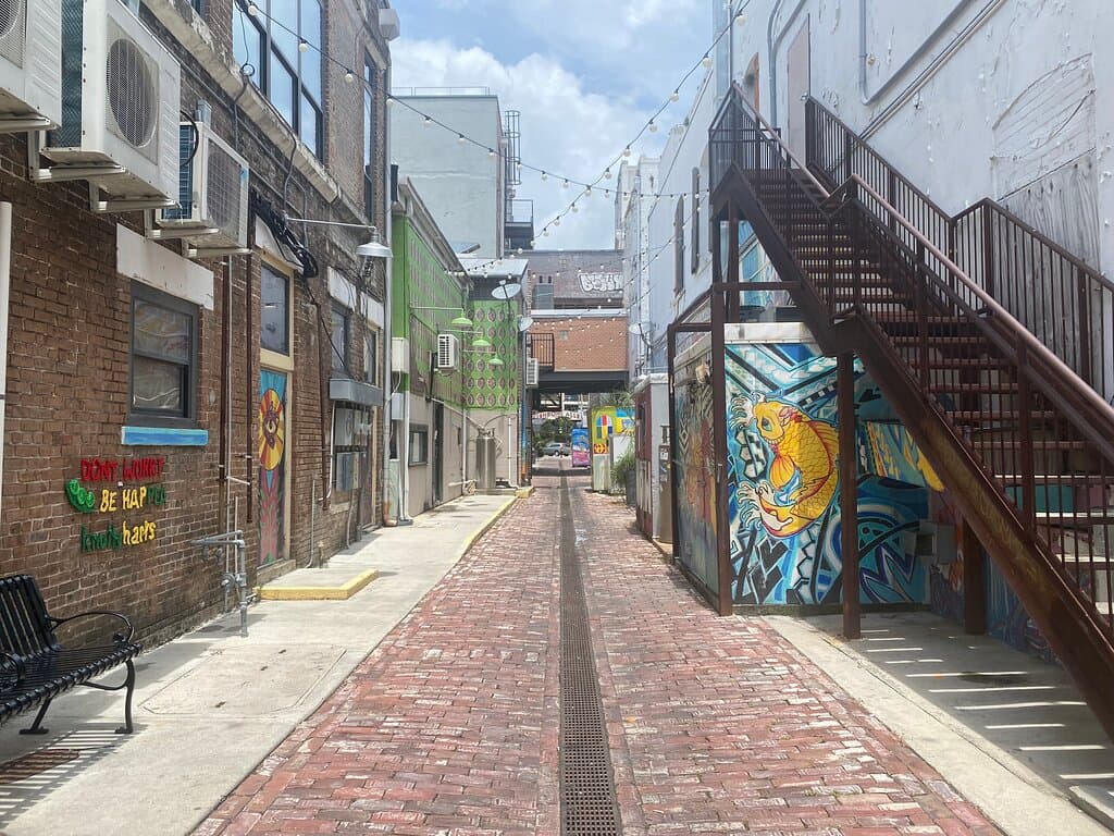 Fishbone Alley