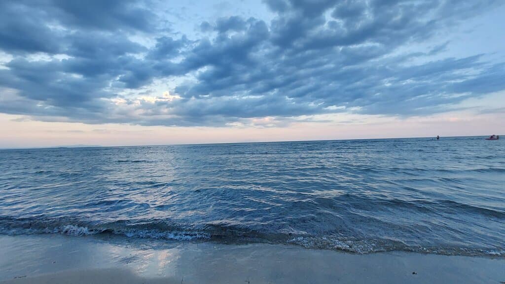 Spiaggia di Mandras al tramonto