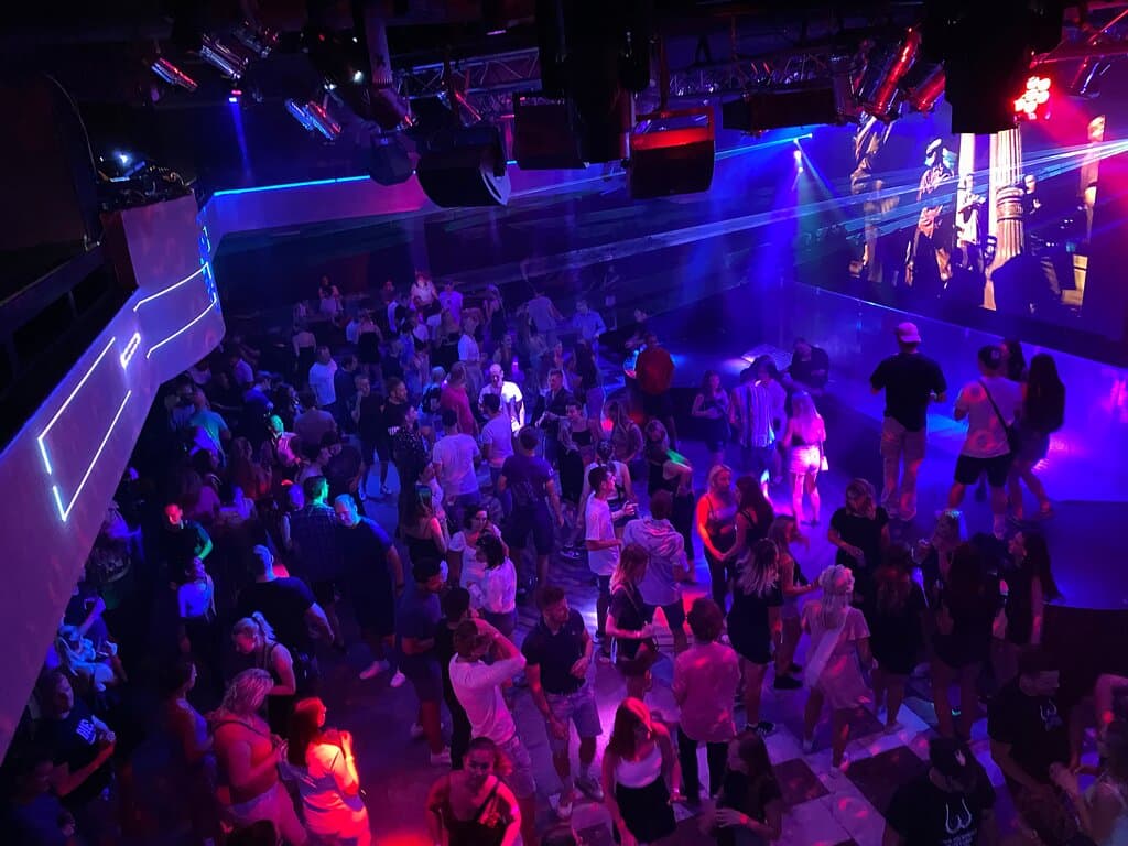 Dance to 80s and 90s Hits at Lucerna Music Bar