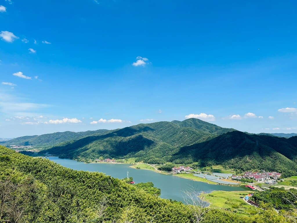 Meiling Scenic Area