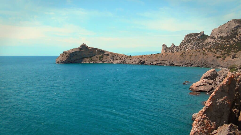 Мыс Капчик - знаменитая природная достопримечательность у посёлка Новый Свет 