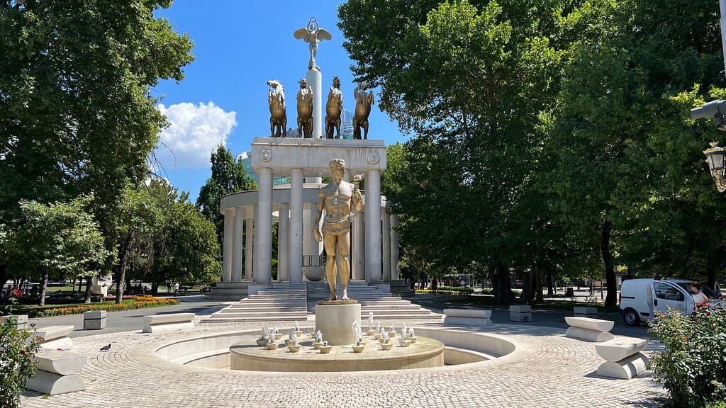 Main statue