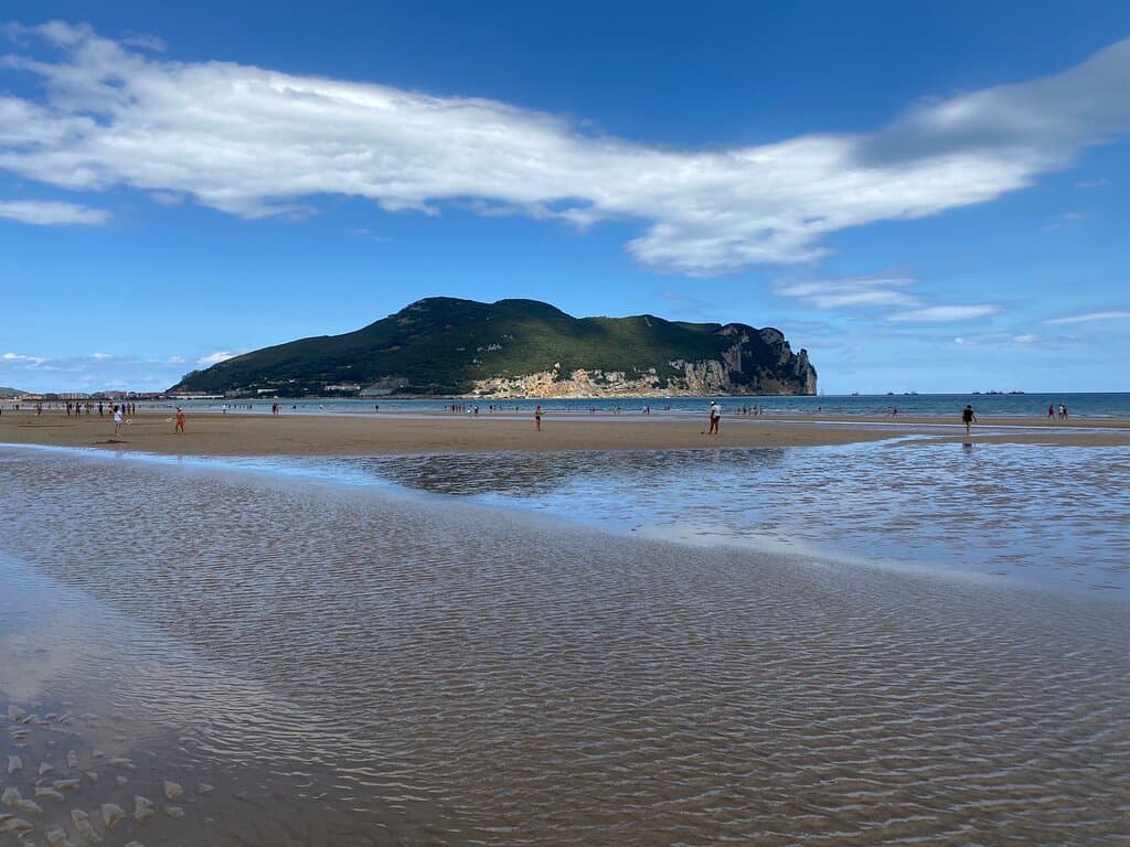 Playa de La Salvé Laredo