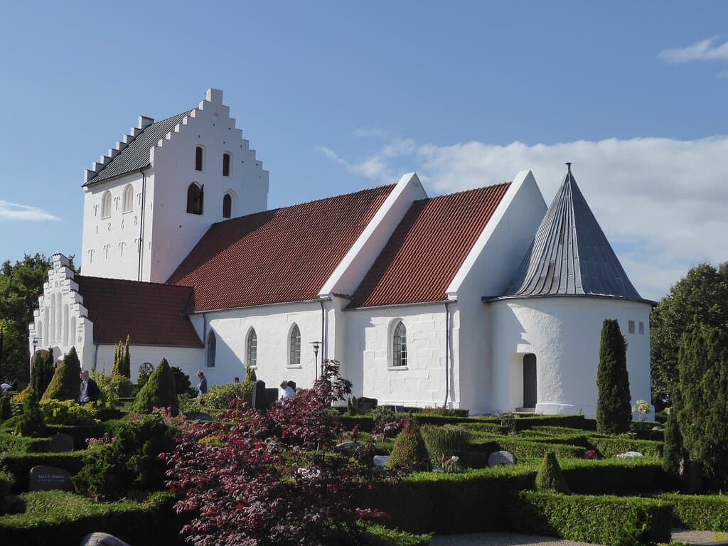 Taulov Church and surrounding grounds 