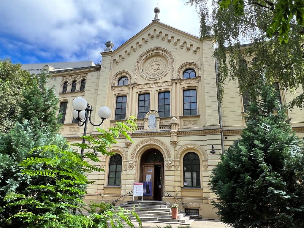 Sisäänkäynti