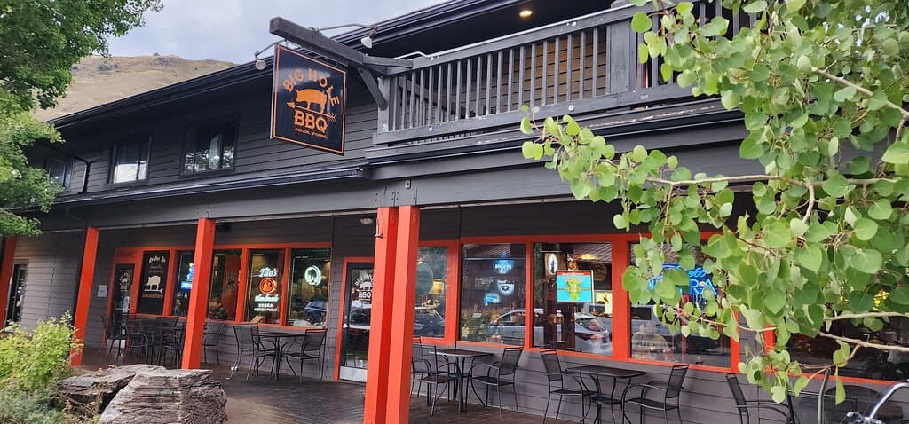 Big Hole BBQ Jackson