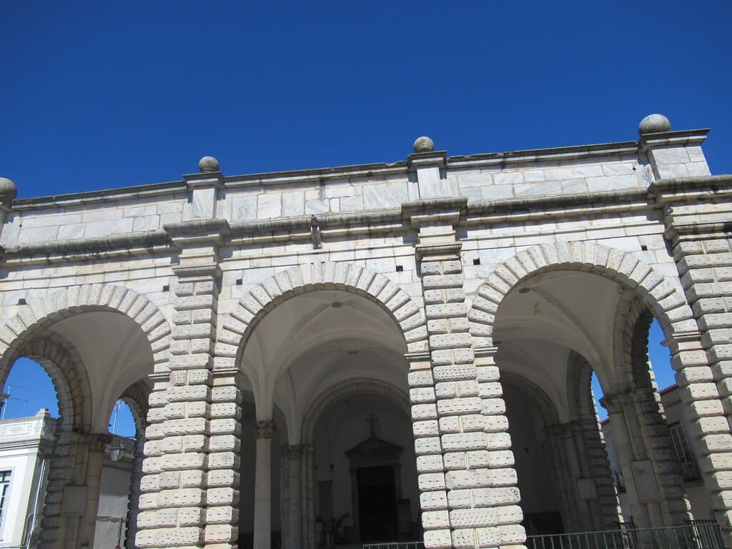 fronton