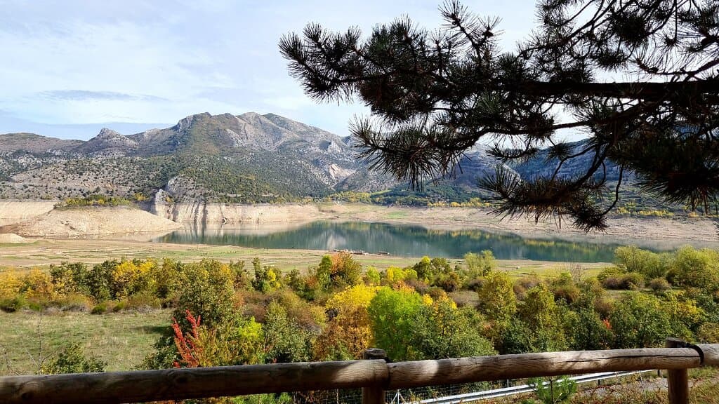 Lovely reservoir with picnic area