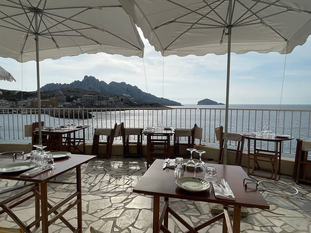 Tuba Club - Cabanons et Restaurant