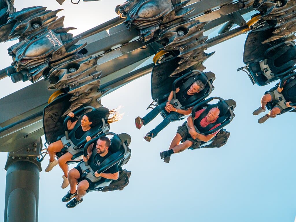 THE SWARM - The UK's only winged rollercoaster