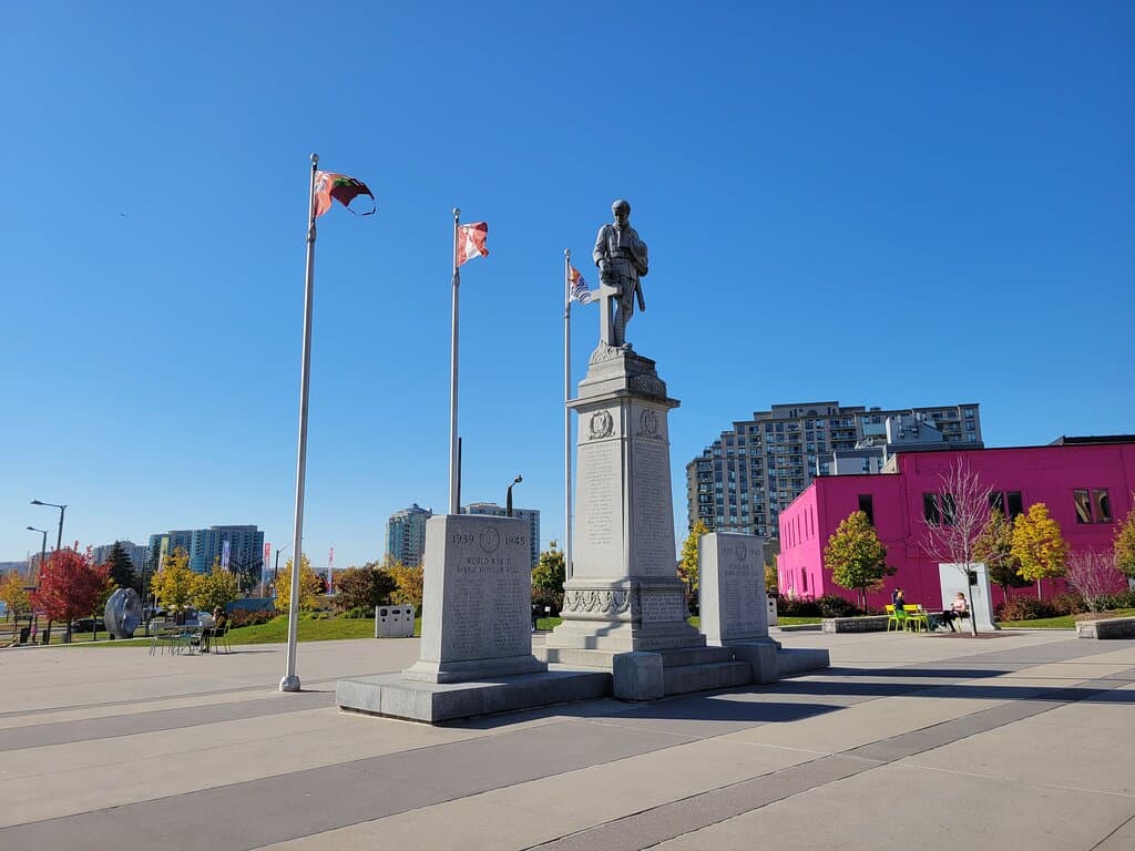 Memorial Square - cenotaph