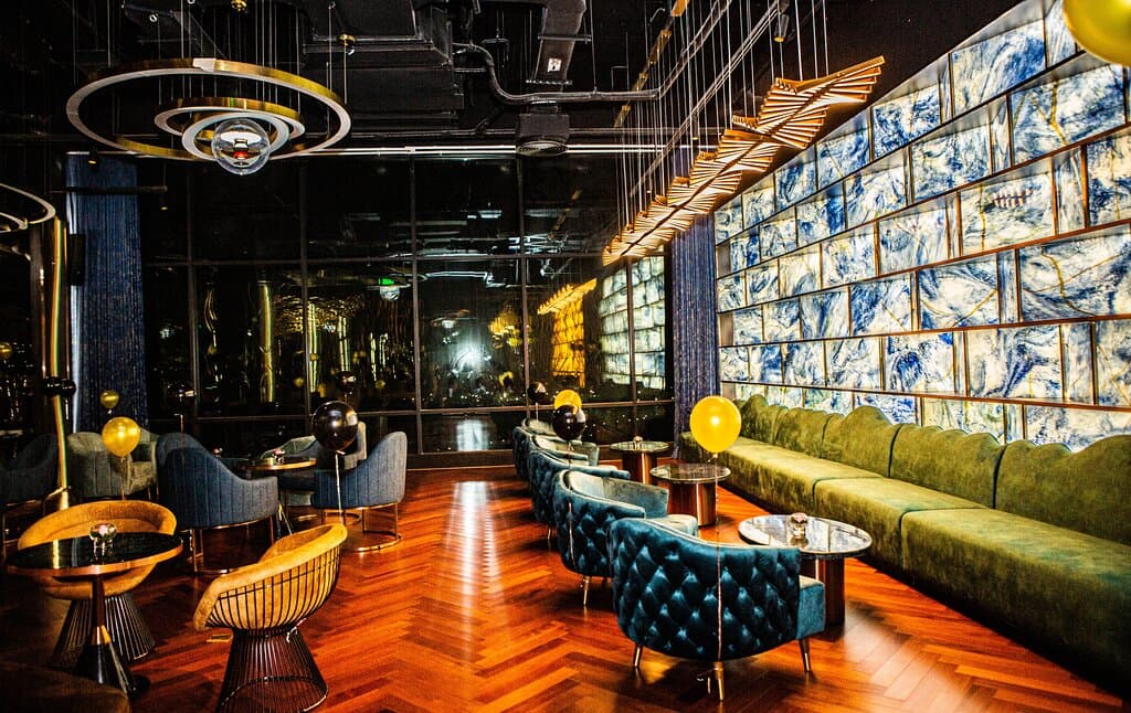 Sky 21 Bar & Lounge