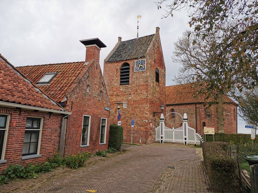 De kerk van Ezinge