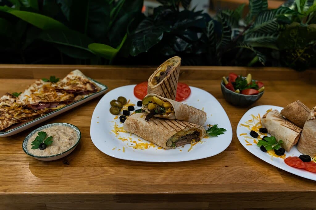 Grill sandwich and quesadilla 