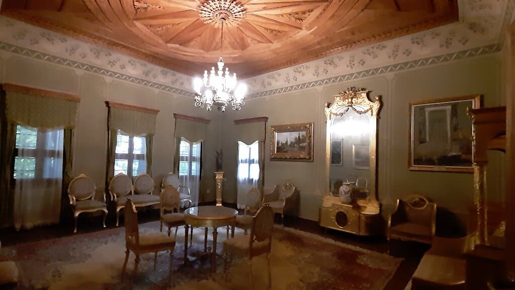 Balabanov House