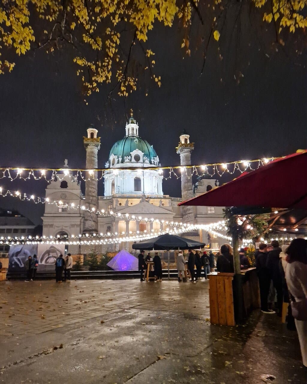 Karlsplatz Christmas Market'Karlsplatz'Vienna.