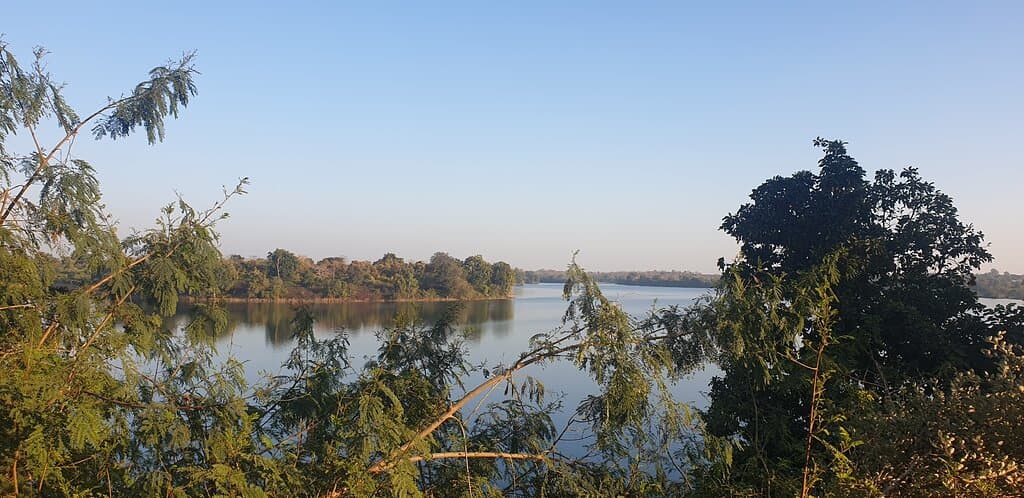 Khandari Lake Dumna