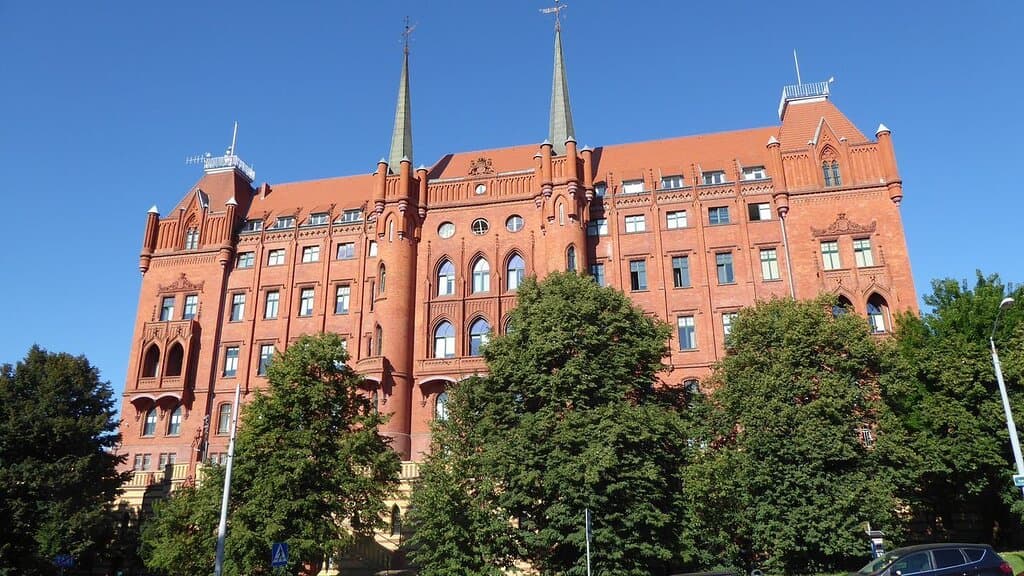 Neue Rotes Rathaus / Czerwony Ratusz