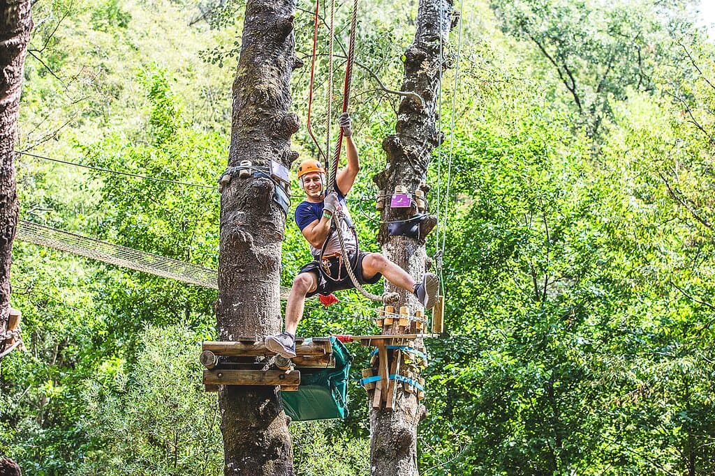Saut de Tarzan - Niveau violet - Tuframoinslemalin