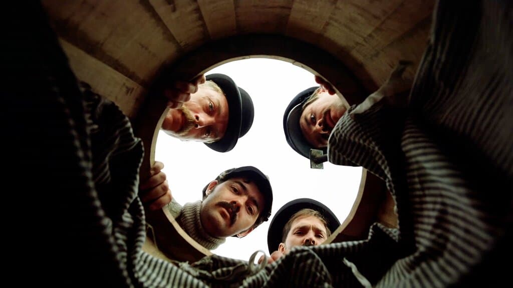 Looking in Annie Taylor's barrel before it goes over the falls!