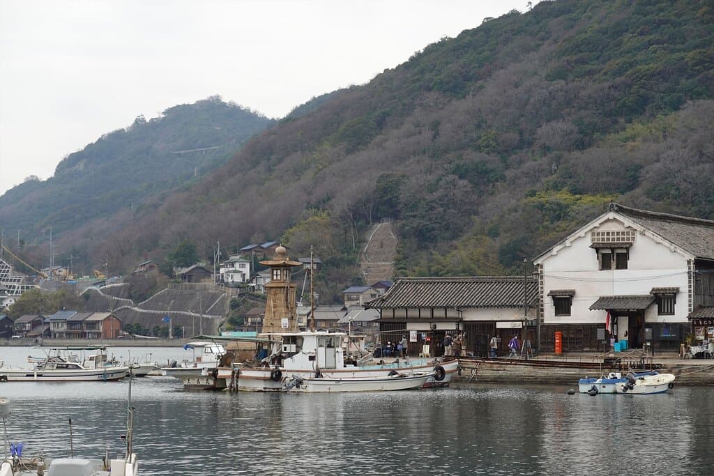 福山市・鞆の浦
常夜燈