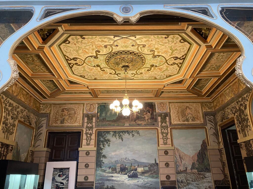 Зал второго этажа