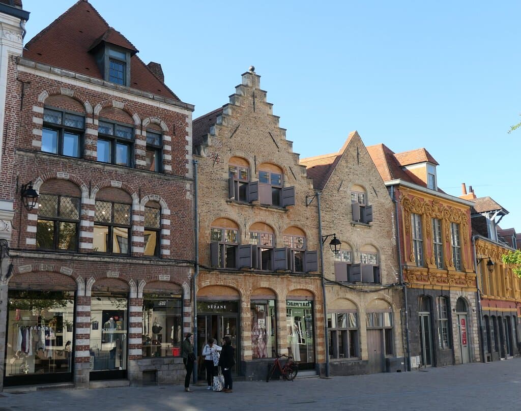 Lille,  Place Louise de Bettignies