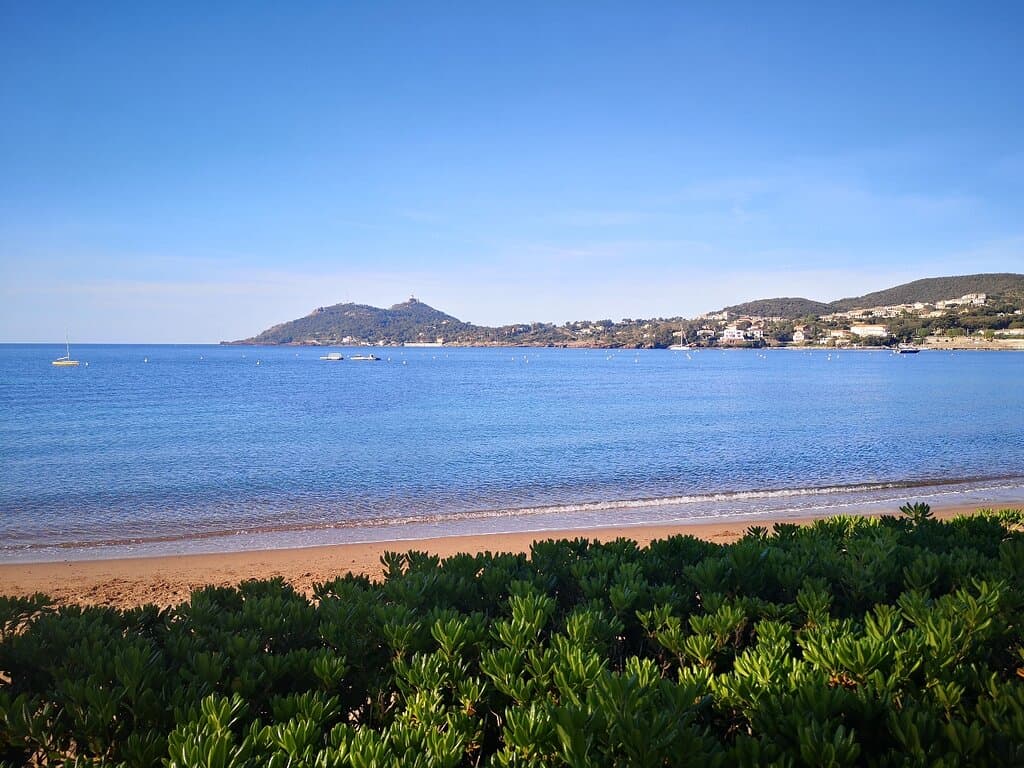 Agay Bay