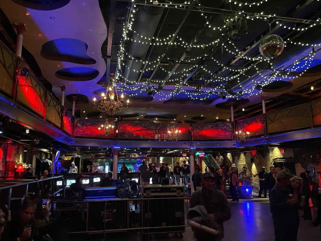 Varsity Theater