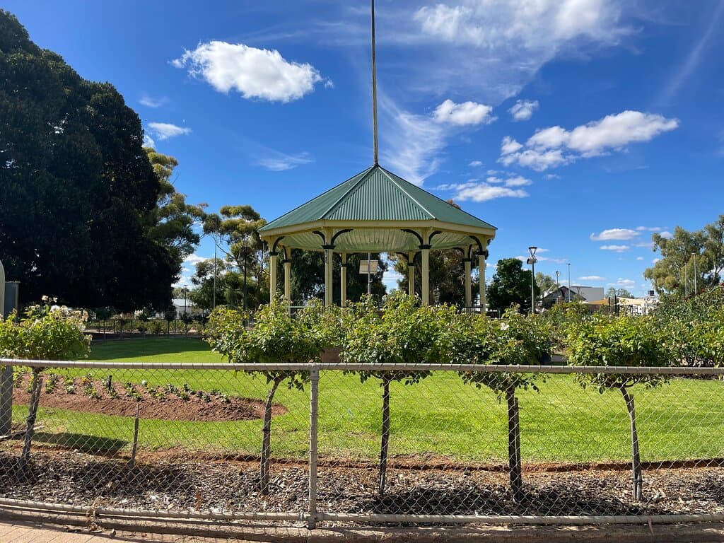  Sturt Park