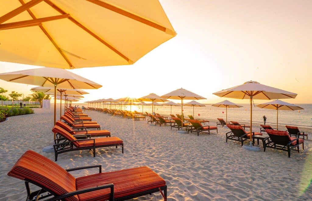 Dubai Islands Beach is free to access and dog-friendly.