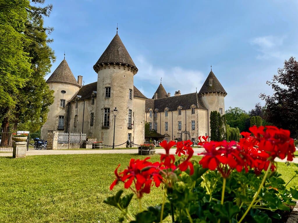Le Château de Savigny-lès-Beaune et son parc de 12 hectares 🌺