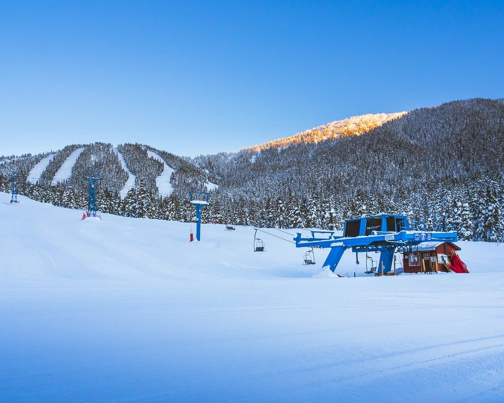 Shames Mountain Base Area

Mike Cotton Photography
