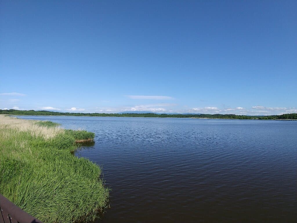 平和橋からの濤沸湖
