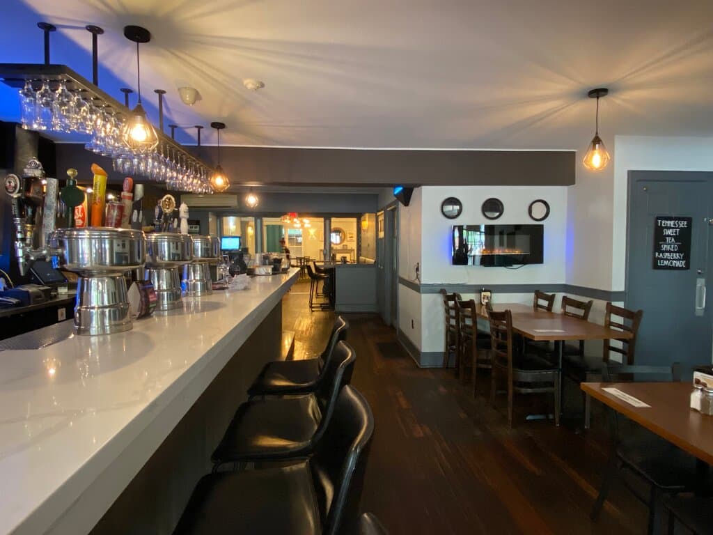 Restaurant and bar 