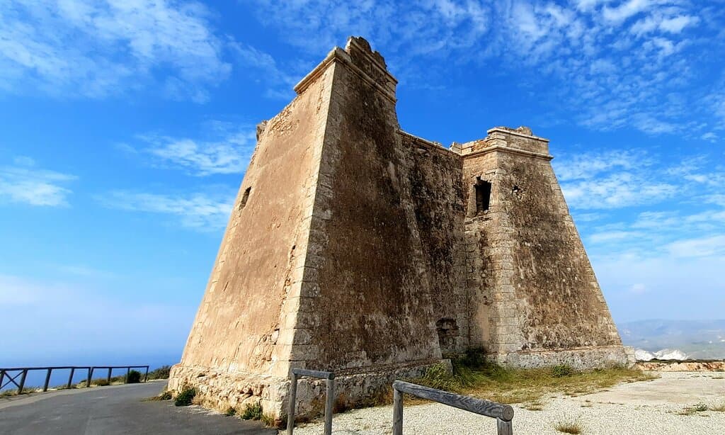 Mesa Roldán Tower and Viewpoint