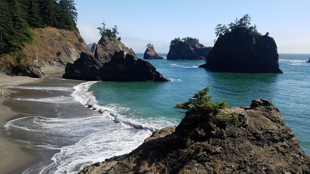 Pic from the rock just as you reach the beach.