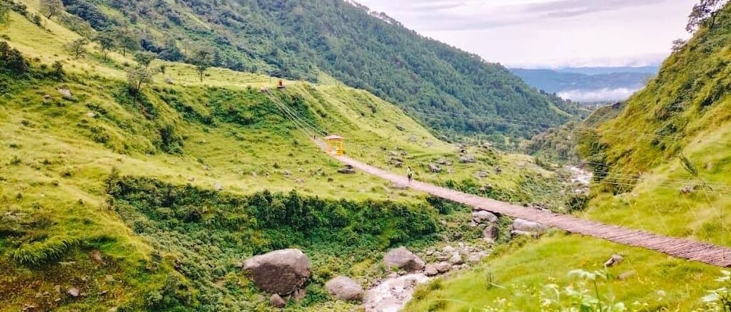 Bir Waterfall Trail Bir