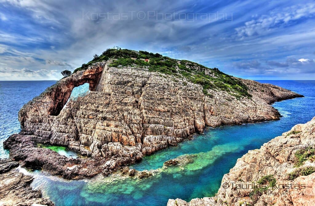 Korakonissi Islet