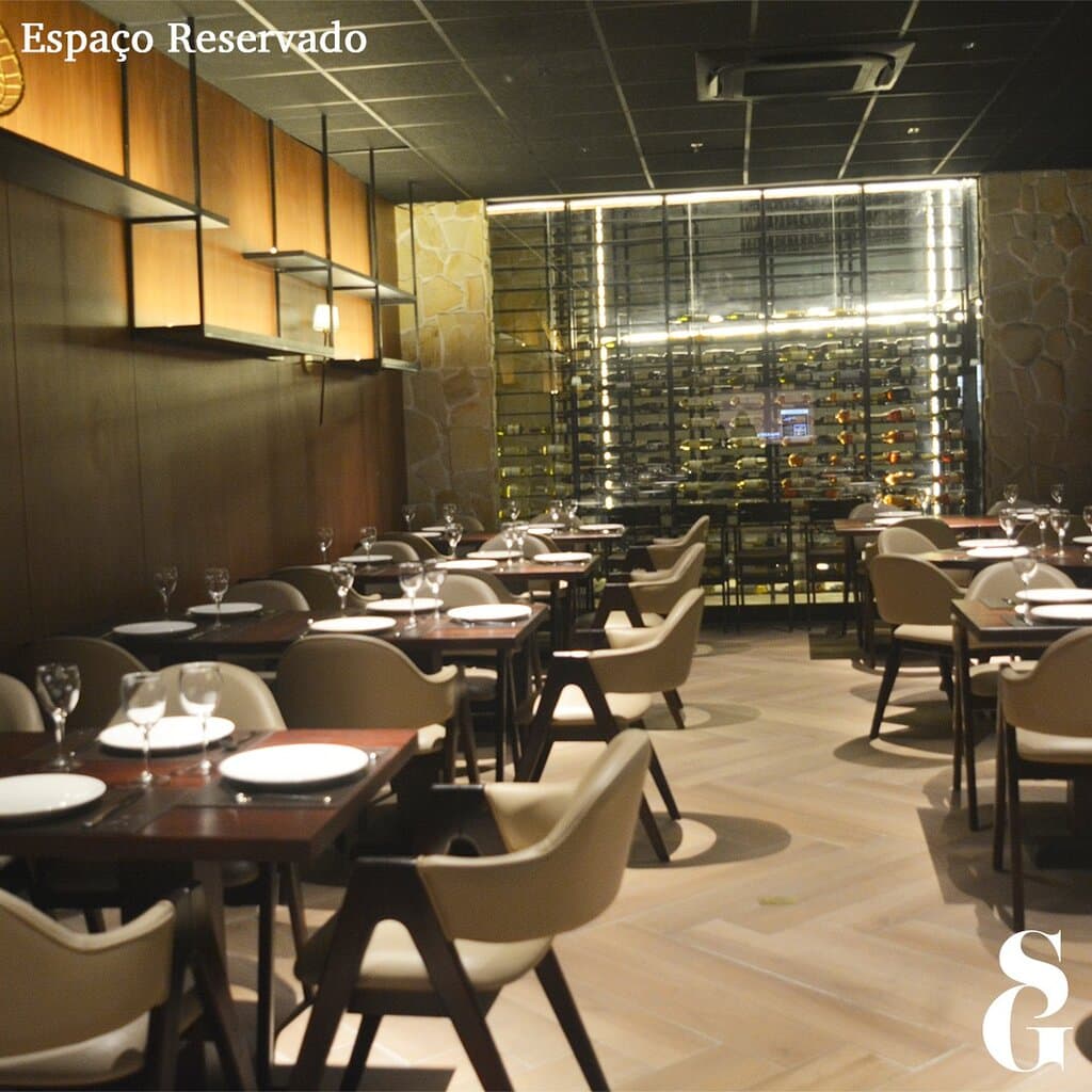 Faça seu evento conosco! Agora, você pode reservar o nosso espaço para fazer palestras, noivados e afins.  Entre em contato conosco agora mesmo!  O melhor da gastronomia Premium Steak House, agora em Belém!🔥  📍 Shopping Bosque Grão Pará - Piso Térreo.  #santagrelhabelém #bosquegrãopará #santagrelha #gastronomia #restaurant #premiumsteakhouse #drinks
