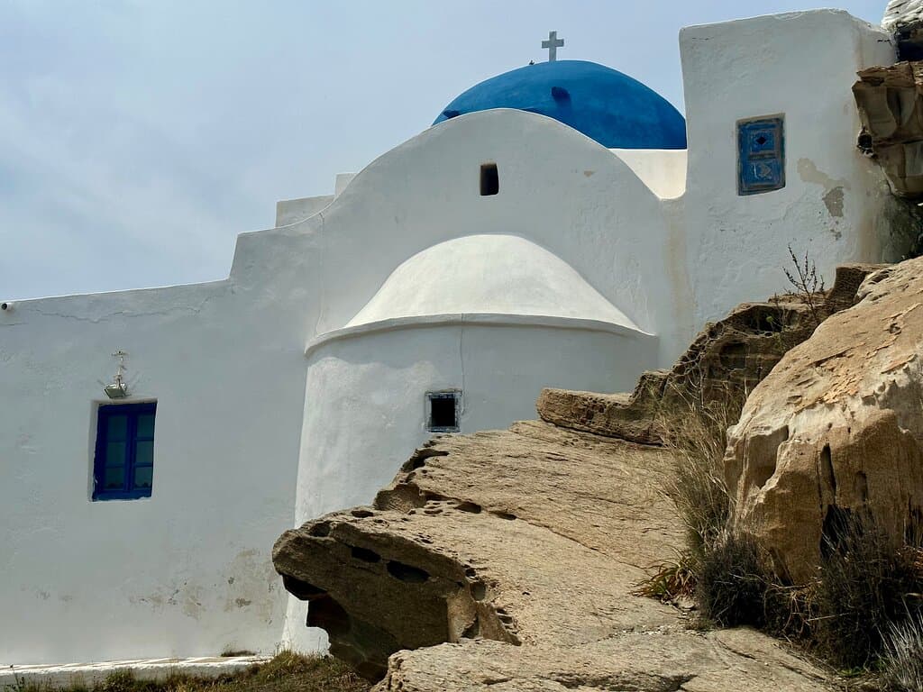 The monastery of St John's of Deti (Agios Ioannis Detis) is one of the interesting things to see if you are visiting the beautiful nature reserve of Paros Park 