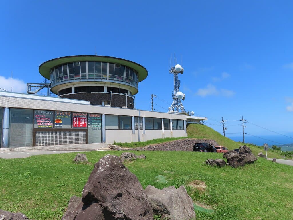 Sky_Park_Kanpuzan_Kaiten_Observatory_Deck-Oga_Akita０６